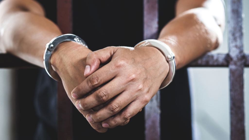 ¿Te han detenido? Actúa con seguridad y protege tus derechos